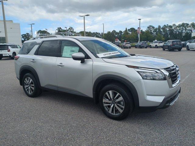 new 2025 Nissan Pathfinder car, priced at $38,020