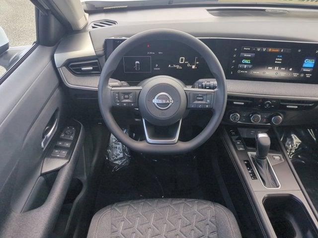 new 2025 Nissan Kicks car, priced at $27,458