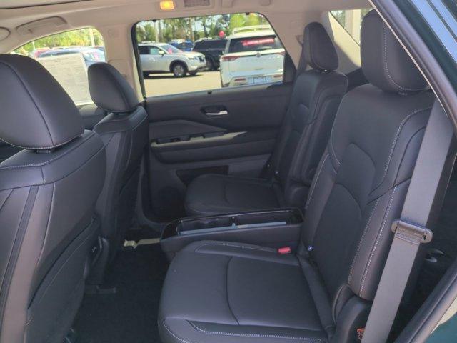 new 2025 Nissan Pathfinder car, priced at $43,419