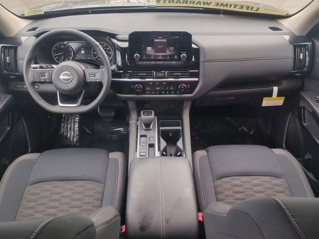 new 2025 Nissan Pathfinder car, priced at $40,202