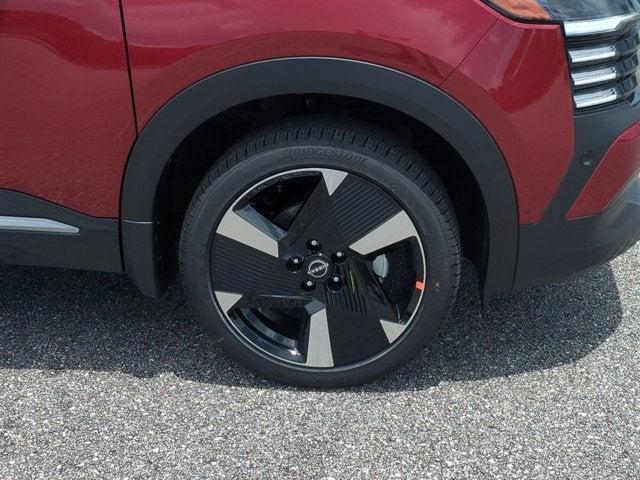 new 2025 Nissan Kicks car, priced at $29,256