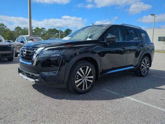 new 2025 Nissan Pathfinder car, priced at $43,944