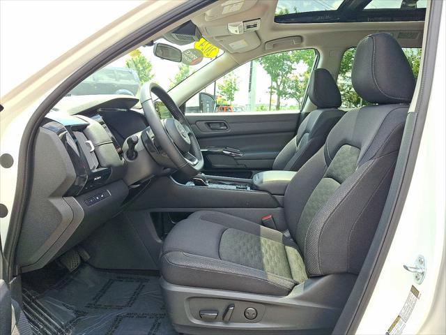 used 2024 Nissan Pathfinder car, priced at $35,299