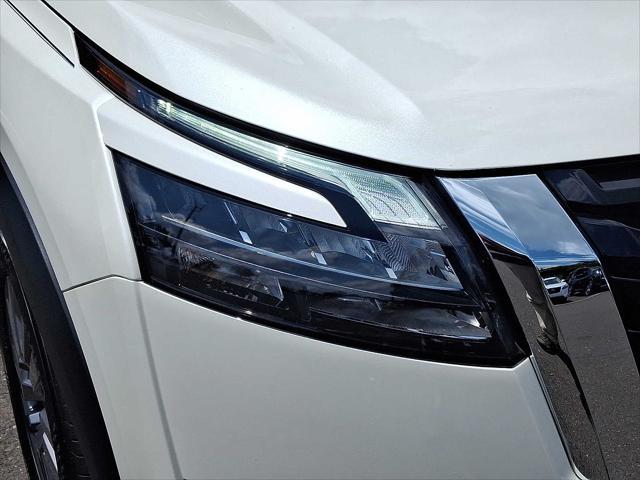 used 2024 Nissan Pathfinder car, priced at $35,299