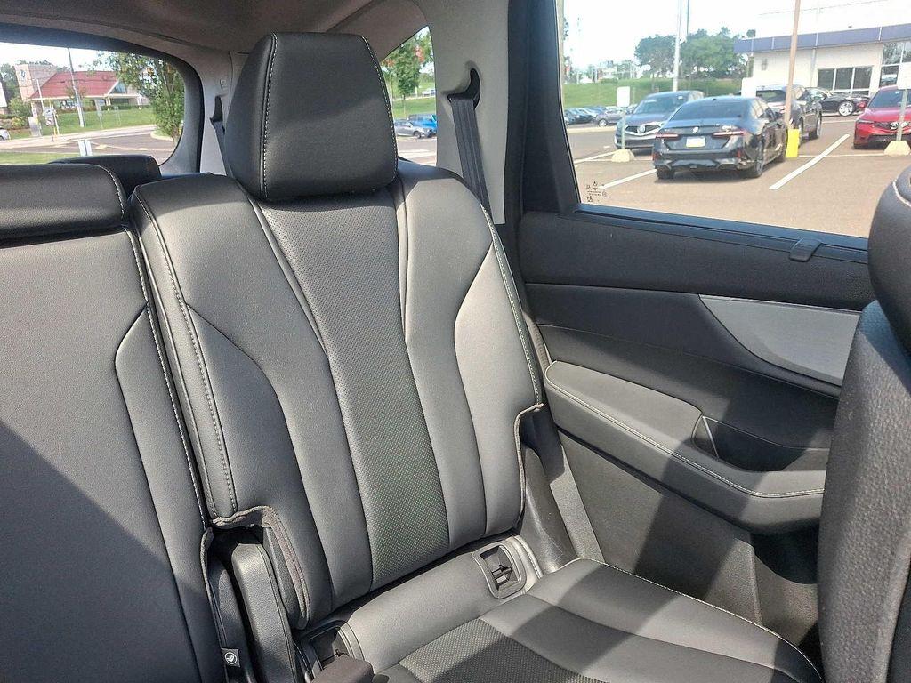 used 2023 Acura MDX car, priced at $44,388