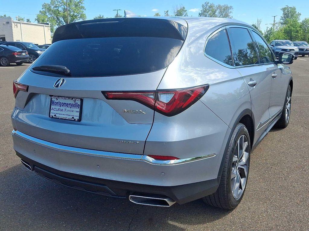 used 2023 Acura MDX car, priced at $44,388