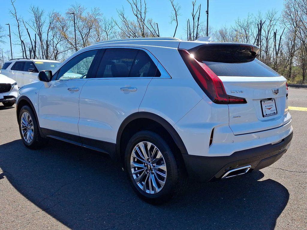 used 2024 Cadillac XT4 car, priced at $37,574
