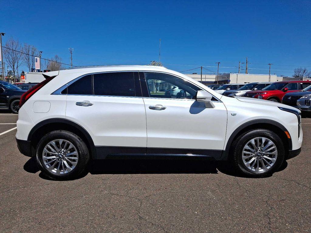 used 2024 Cadillac XT4 car, priced at $37,574