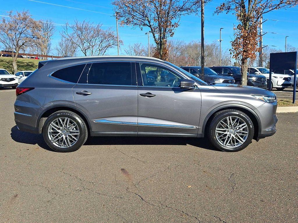 used 2022 Acura MDX car, priced at $41,625