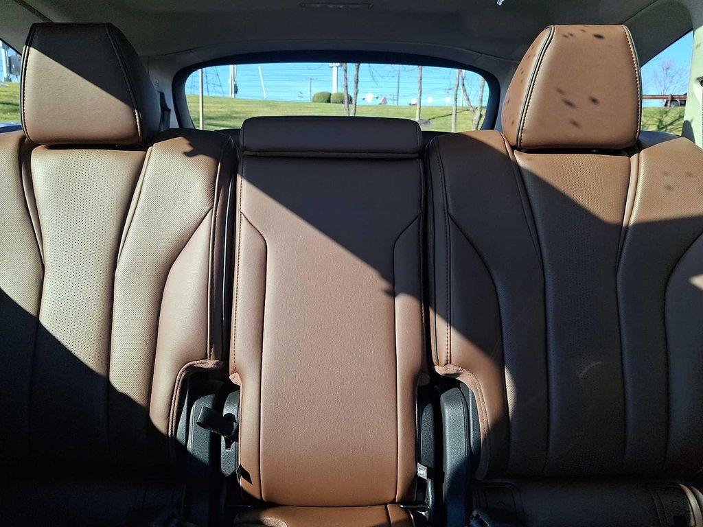 used 2022 Acura MDX car, priced at $41,625