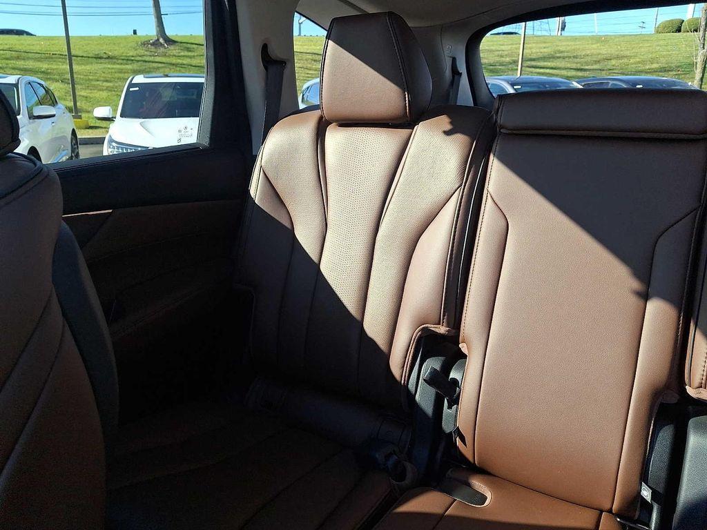 used 2022 Acura MDX car, priced at $41,625