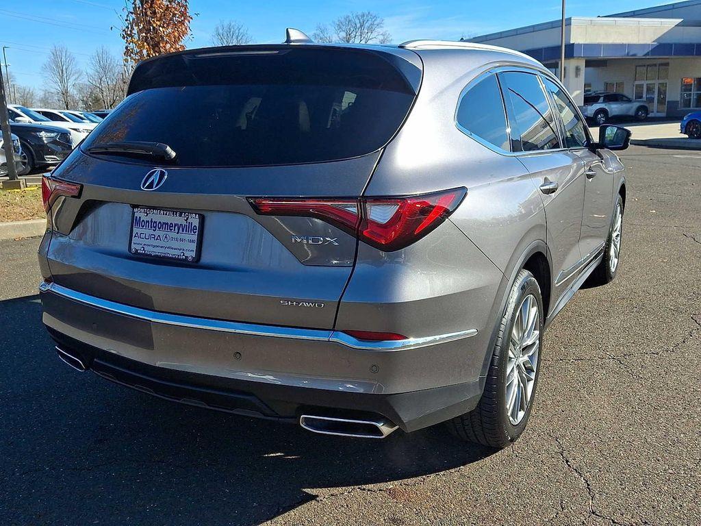 used 2022 Acura MDX car, priced at $41,625