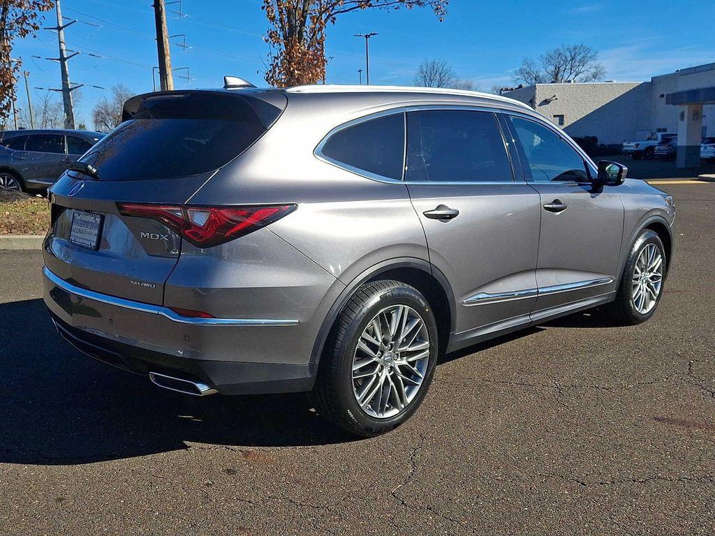 used 2022 Acura MDX car, priced at $41,625