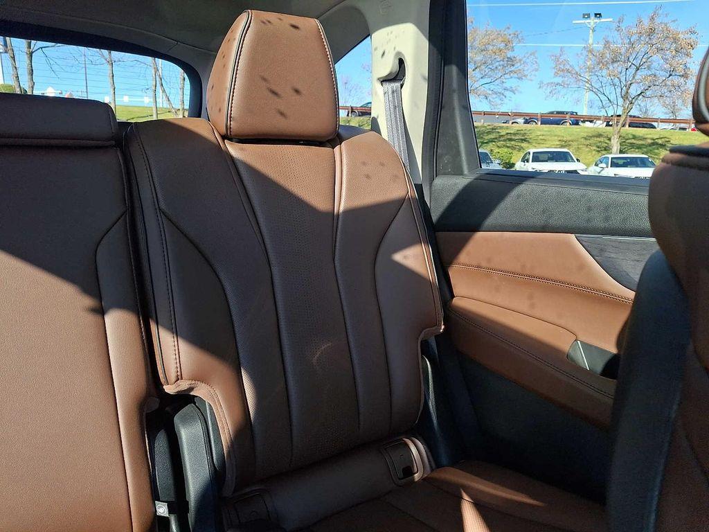 used 2022 Acura MDX car, priced at $41,625