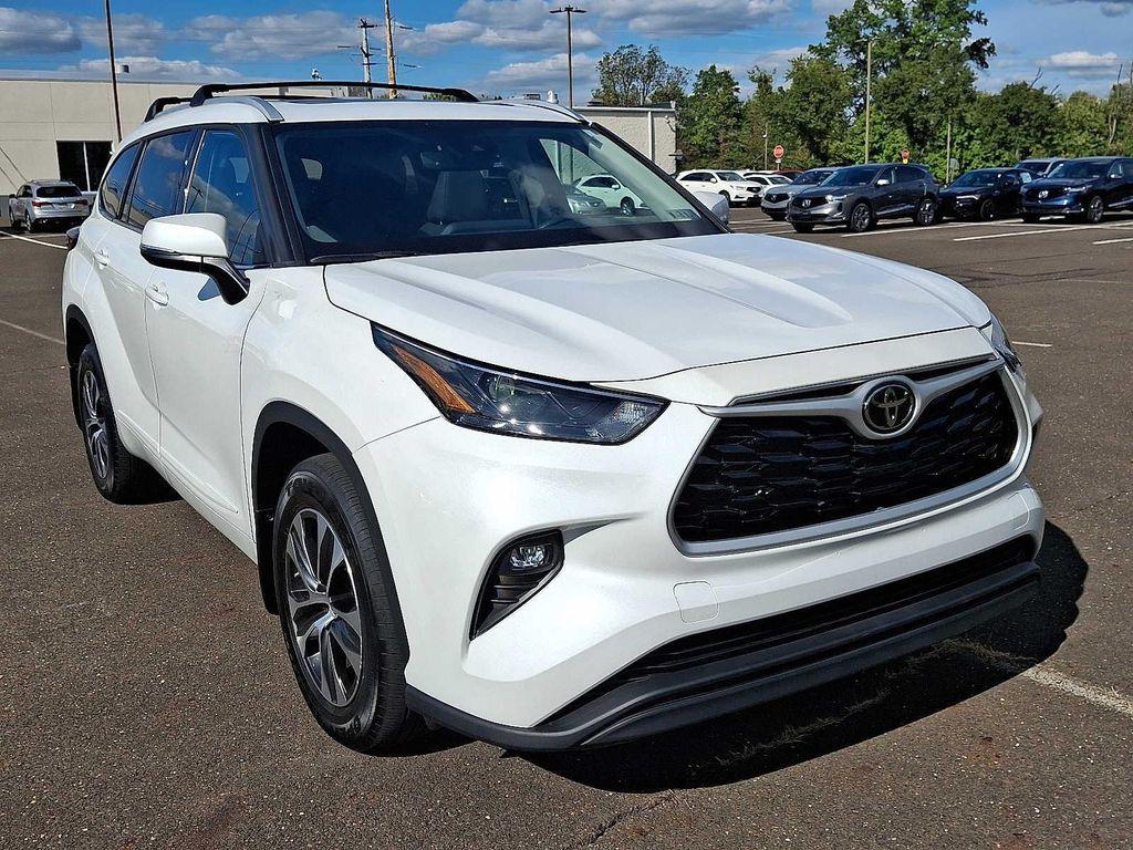 used 2022 Toyota Highlander car, priced at $35,488