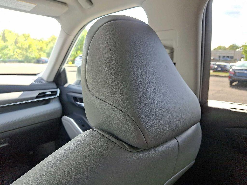 used 2022 Toyota Highlander car, priced at $35,488