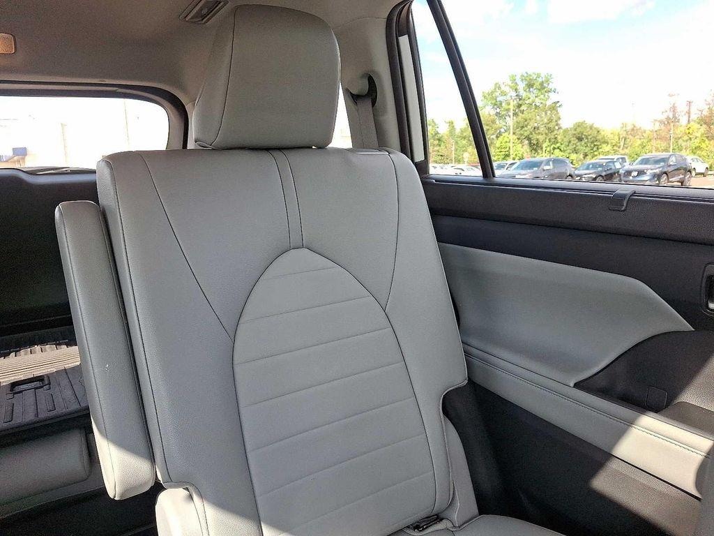 used 2022 Toyota Highlander car, priced at $35,488