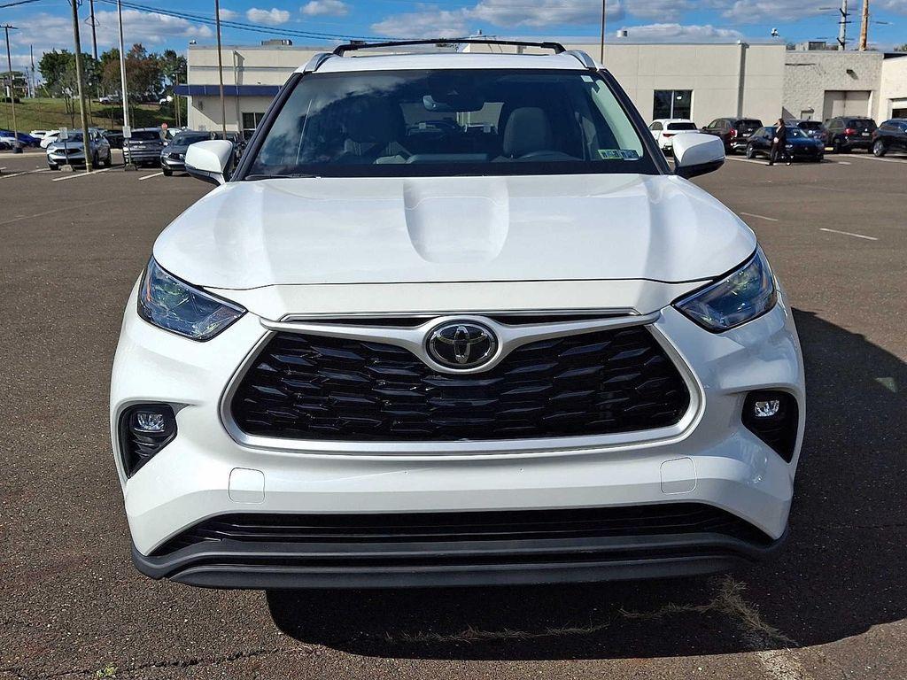 used 2022 Toyota Highlander car, priced at $35,488