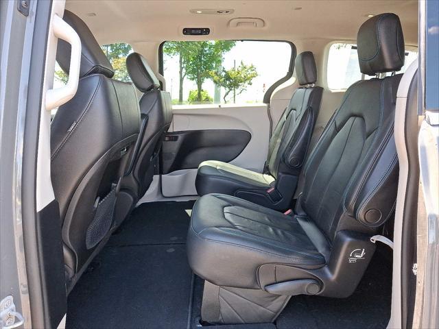 used 2021 Chrysler Pacifica car, priced at $28,698
