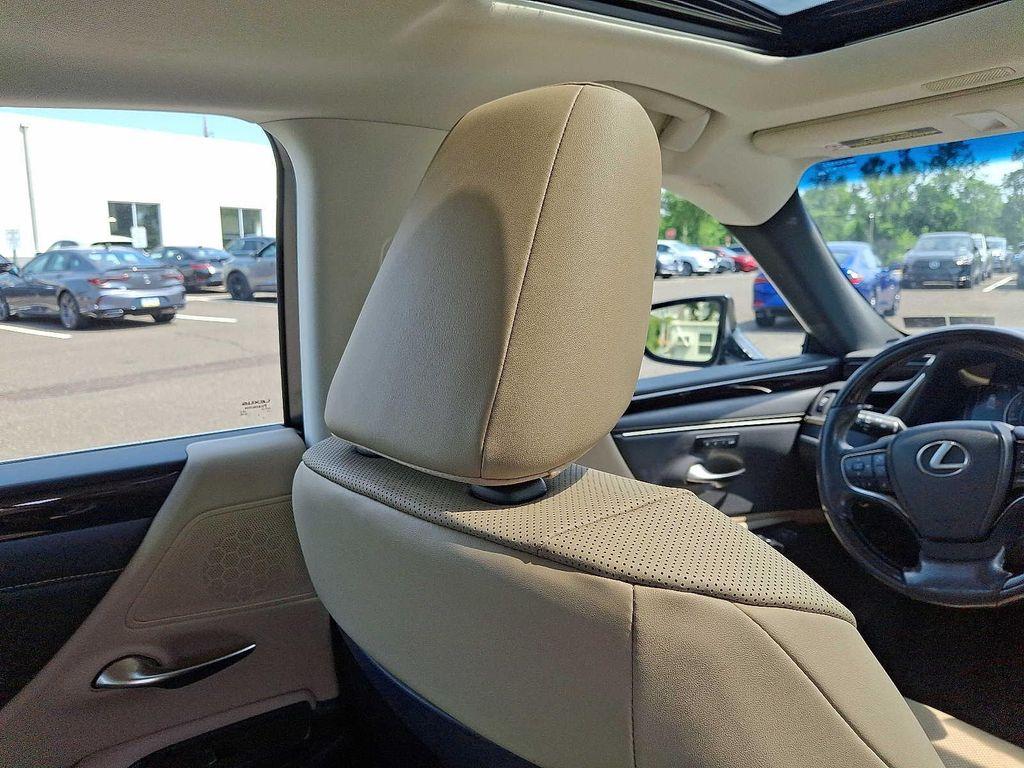 used 2021 Lexus ES 350 car, priced at $32,998
