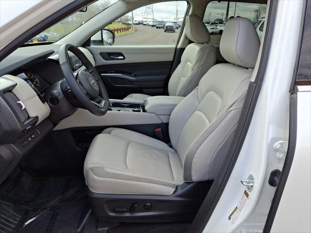 used 2023 Nissan Pathfinder car, priced at $34,998