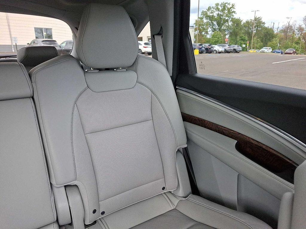 used 2019 Acura MDX car, priced at $26,499