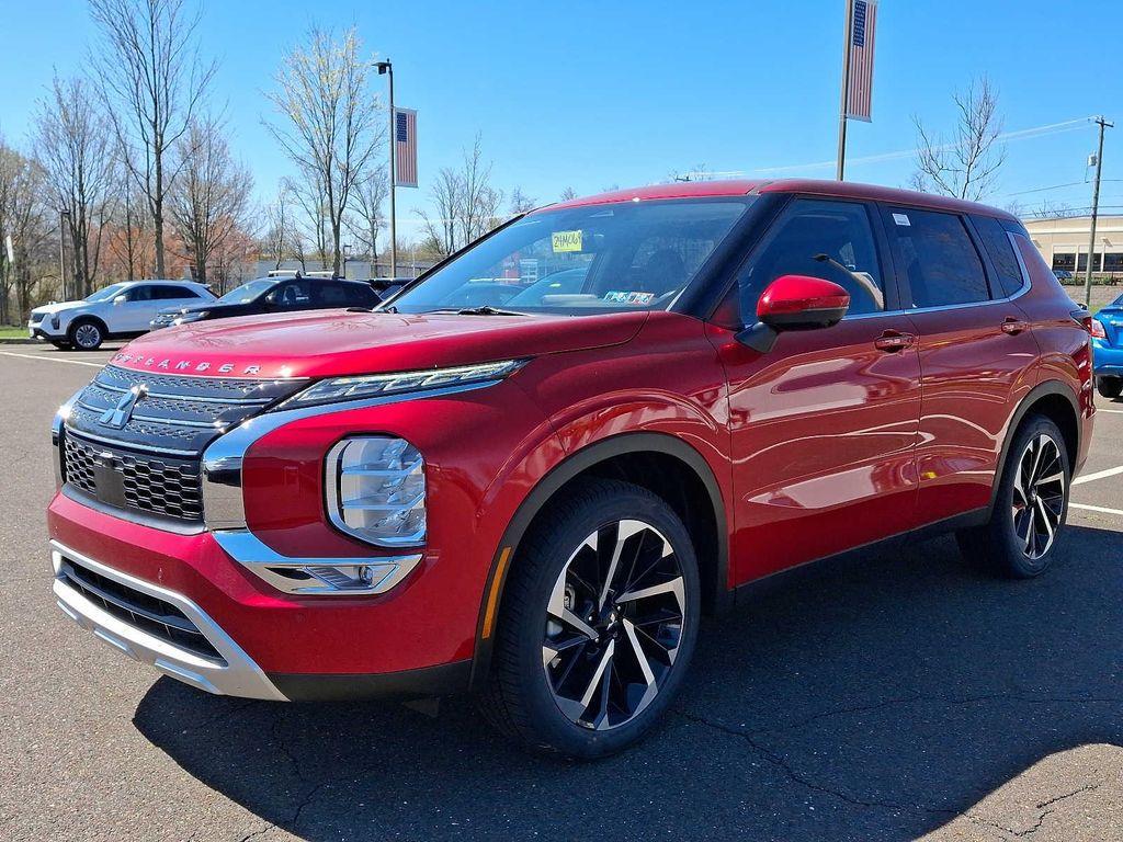 used 2024 Mitsubishi Outlander car, priced at $30,264