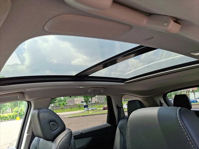 used 2025 Acura MDX car, priced at $54,990