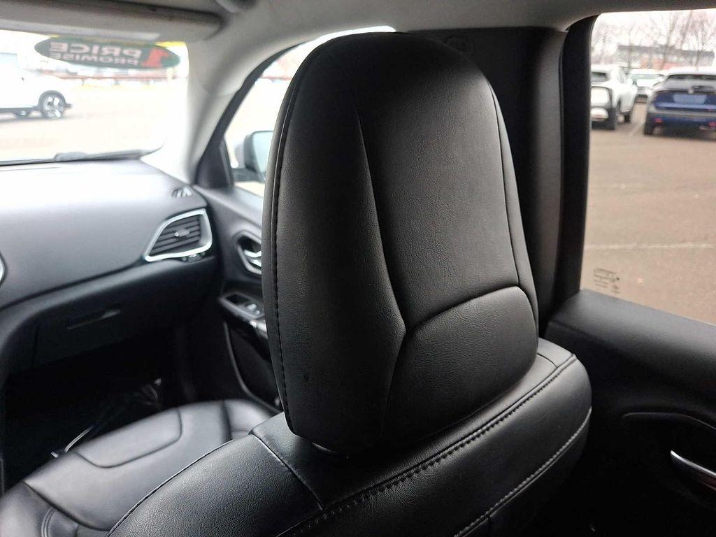 used 2020 Jeep Cherokee car, priced at $17,487