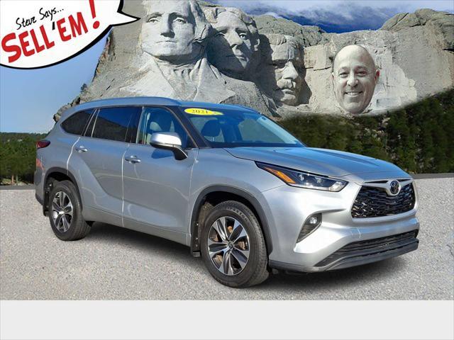 used 2021 Toyota Highlander car, priced at $34,998