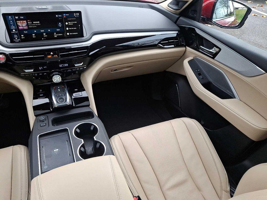 used 2025 Acura MDX car, priced at $51,800