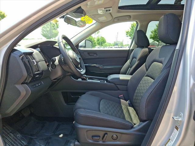 used 2024 Nissan Pathfinder car, priced at $35,826