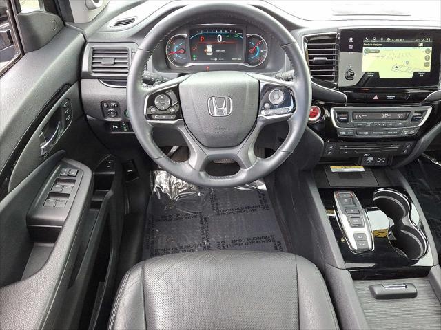 used 2022 Honda Pilot car, priced at $39,995