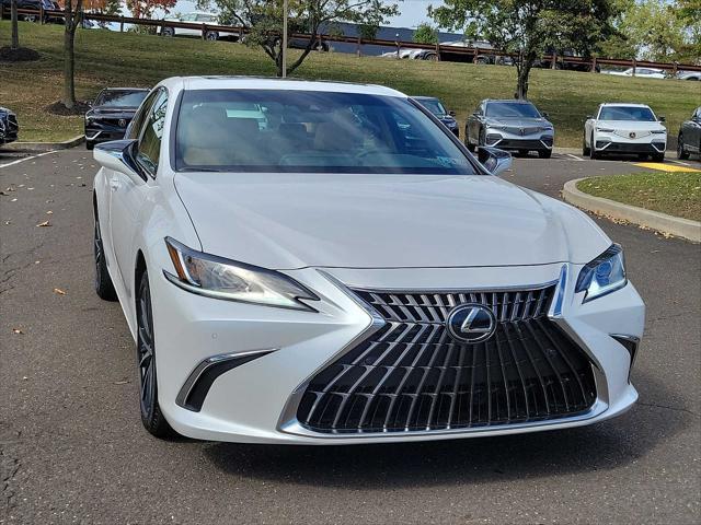 used 2024 Lexus ES 300h car, priced at $44,900