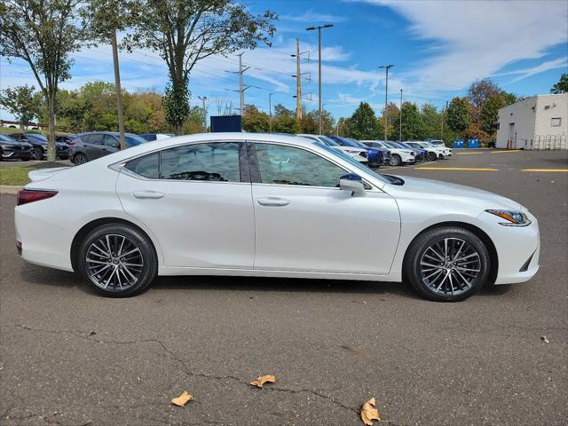 used 2024 Lexus ES 300h car, priced at $44,900