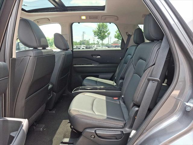 used 2022 Nissan Pathfinder car, priced at $33,187
