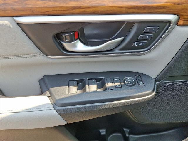 used 2020 Honda CR-V car, priced at $28,880