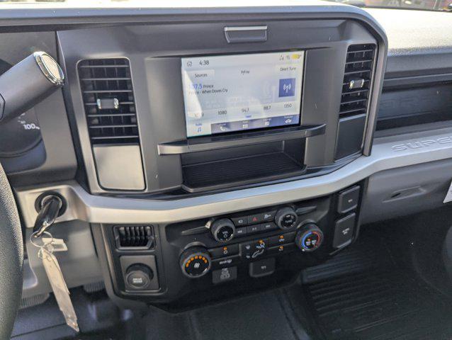 new 2025 Ford F-250 car, priced at $52,640