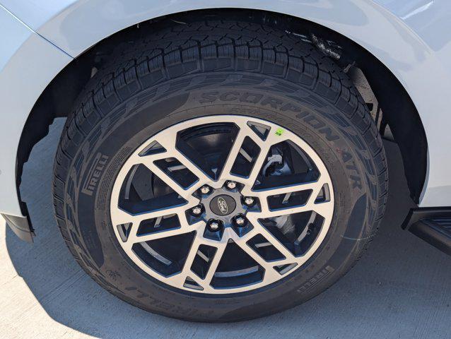 new 2025 Ford Expedition car, priced at $72,475