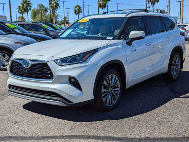 used 2020 Toyota Highlander Hybrid car, priced at $38,989