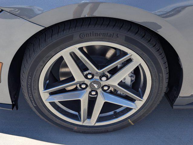 new 2025 Ford Mustang car
