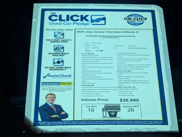 used 2024 Jeep Grand Cherokee car, priced at $33,499