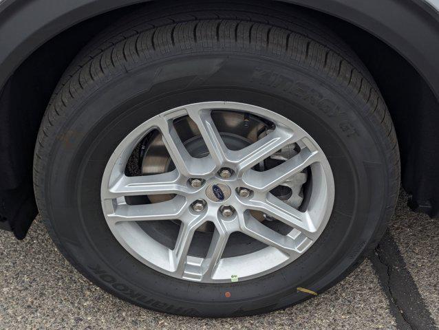 new 2025 Ford Explorer car, priced at $45,865