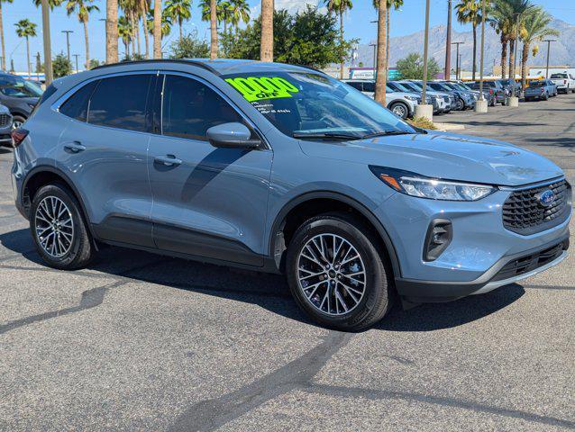 new 2025 Ford Escape PHEV car, priced at $35,090