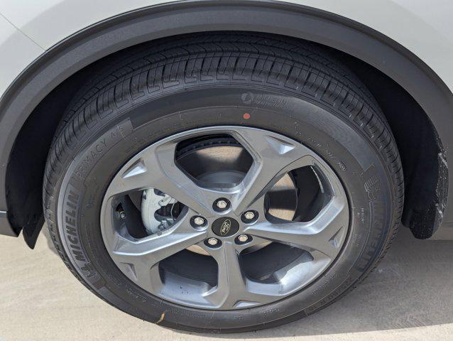 new 2025 Ford Escape car, priced at $32,999