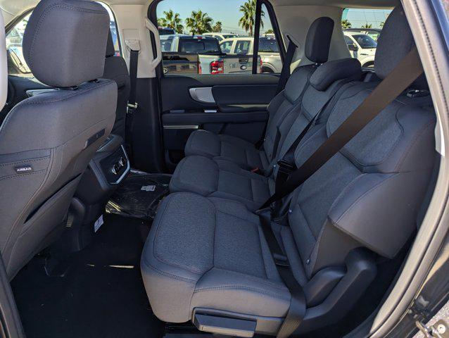 new 2025 Ford Expedition car, priced at $65,980