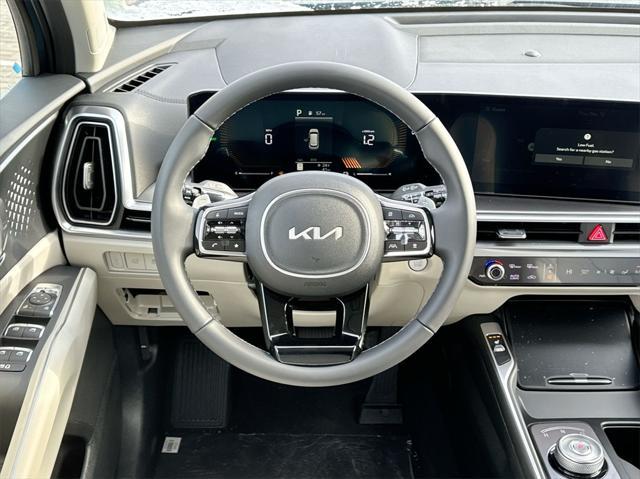 new 2025 Kia Sorento Hybrid car, priced at $38,565