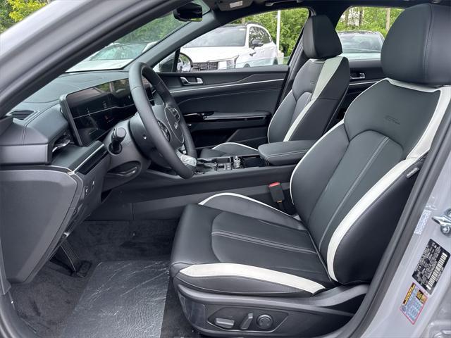 new 2025 Kia K5 car, priced at $30,648