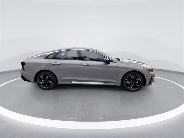 new 2025 Kia K5 car, priced at $30,648