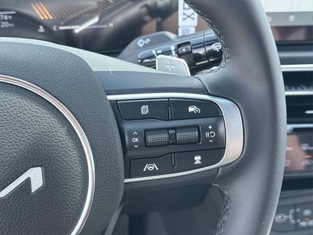 new 2025 Kia K5 car, priced at $33,578